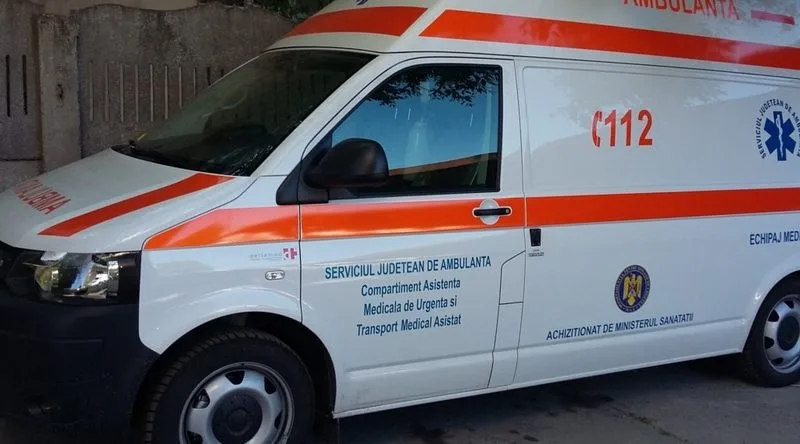 Un ambulanțier de la SAJ Galați a fost înjunghiat în abdomen de către un pacient, pe care îl externa de Spitalul Județean Galați