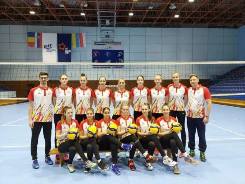 Voleibalistele Minca Cristea şi Carolina Radu, reprezintă CSU Hygienium Galaţi la Europene