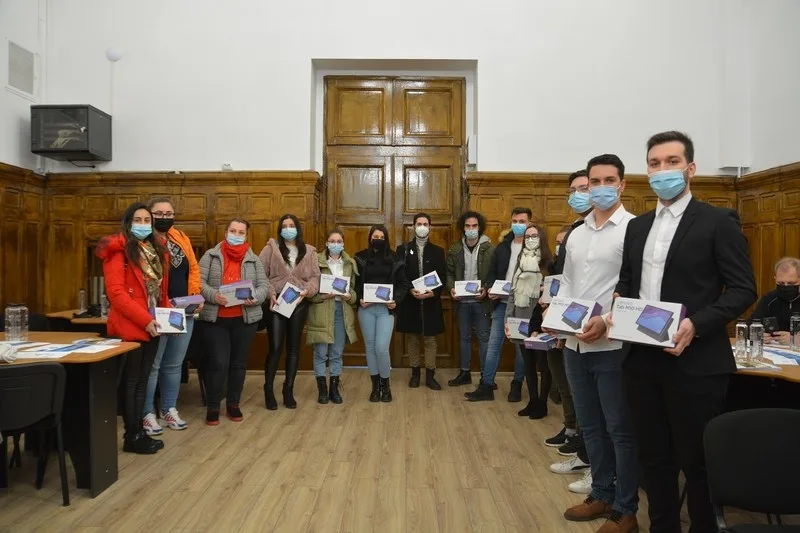 Tablete distribuite studenților la Universitatea „Dunărea de Jos” din Galați