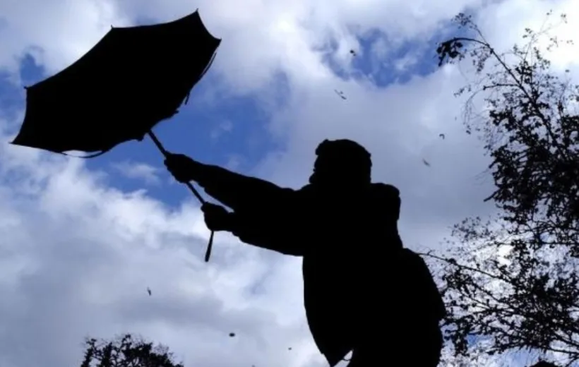 Meteorologii au emis atenţionări cod galben privind intensificări ale vântului