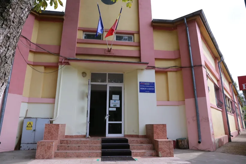 Fonduri europene pentru modernizarea Școlii Gimnaziale Miron Costin