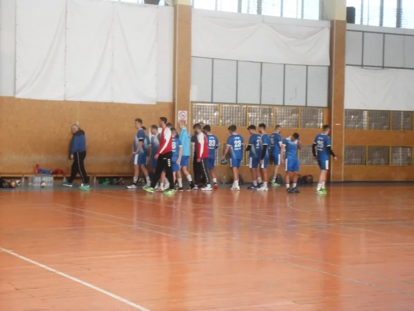 Handbaliştii de la CSU au fost eliminaţi de o echipă din Liga Zimbrilor din Cupa României