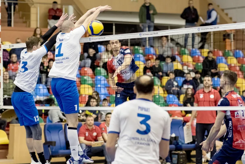 Prima victorie din play-off pentru campionii de la CSM Arcada