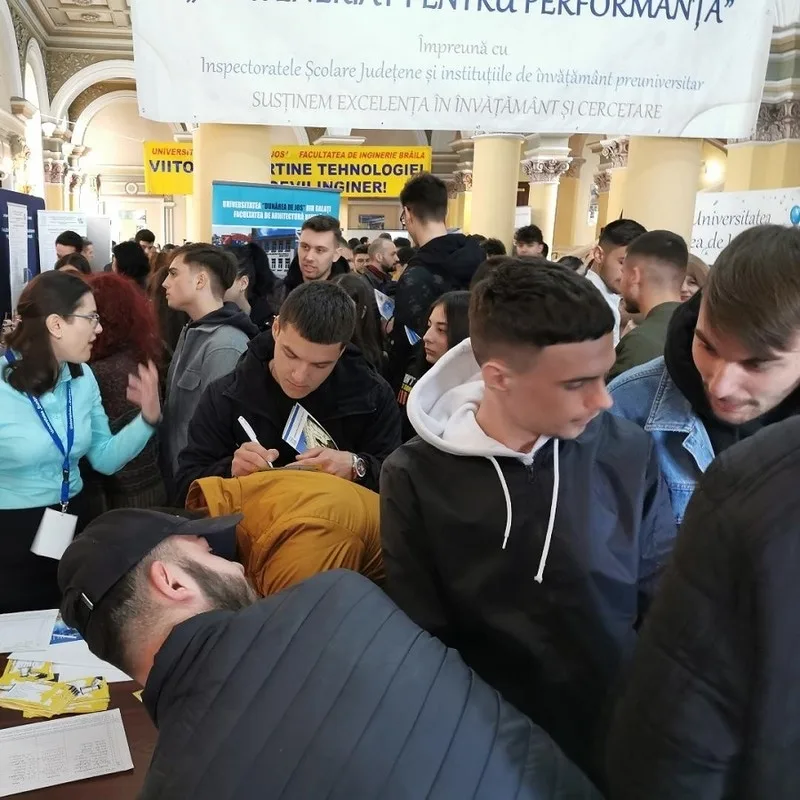 Peste 1000 de elevi au participat la primul Târg Educațional „Student #UDJG” pe 2022