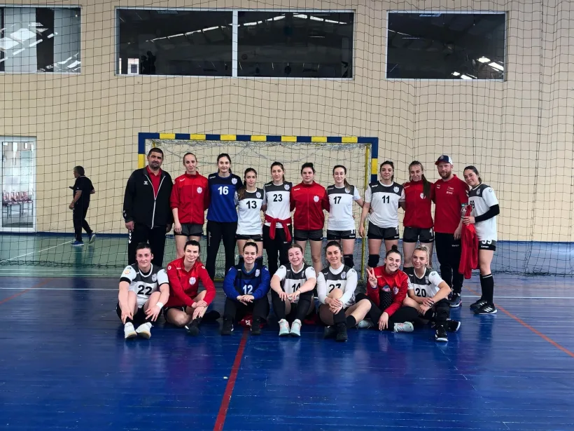 Handbalistele de la CSM Galaţi au învins lanterna la 29 de goluri diferenţă