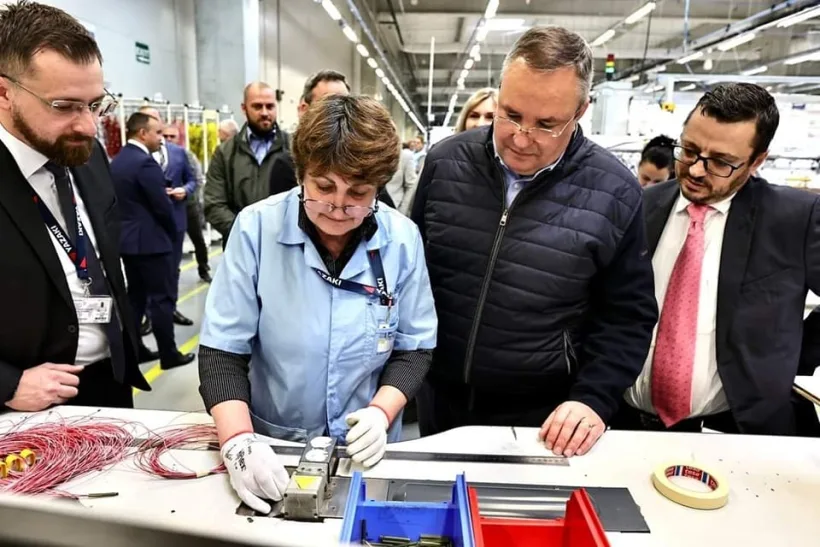 Ciucă, după vizita la firma Yazaki din Brăila: „Am început deja să punem în aplicare soluțiile de sprijin pentru economia României”