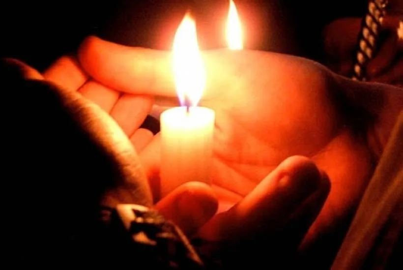 Lumina Sfântă de Paște va fi adusă în această seară de la Ierusalim