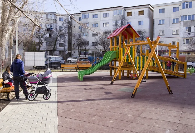 19 locuri de joacă din Galați vor fi modernizate