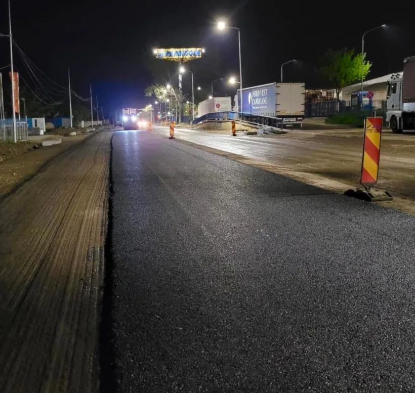 Lucrări pe centura orașului Galați. Constructorii asfaltează o porțiune a șoselei