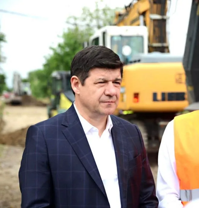 Președintele CJ Galați, Costel Fotea, despre modernizarea comunei Vânători: Se construiesc de la zero, de la fundație, 20 de kilometri de drum