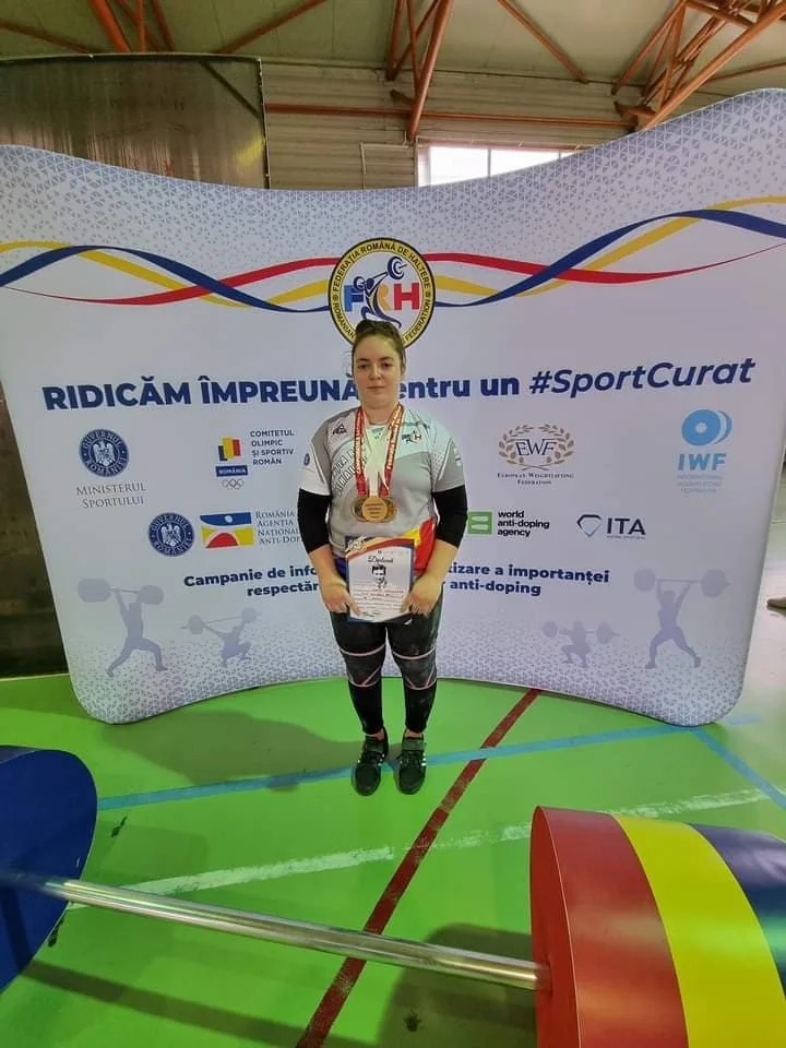12 medalii gălăţene la Naţionalele de haltere