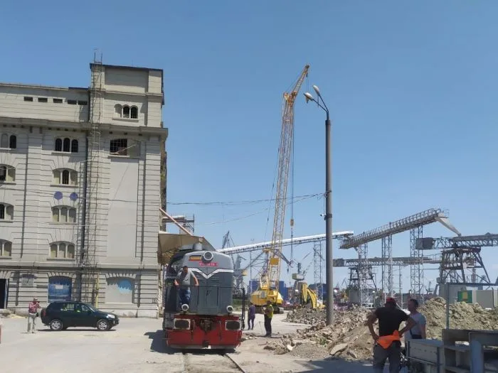 Primele cereale aduse cu trenul din Ucraina în Portul Galați ajung în noaptea de miercuri spre joi