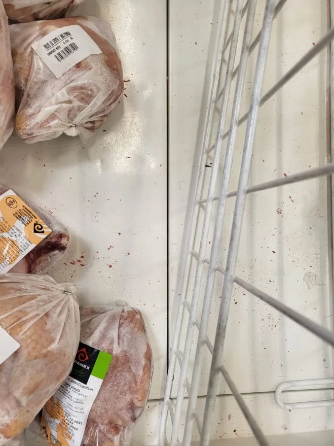 Protecția Consumatorilor a amendat magazinul Auchan, din Galați, cu 13.000 lei