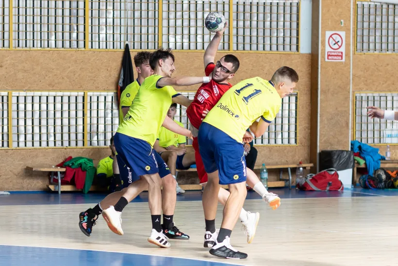 Handbaliştii de la CSU Galaţi sparg gheaţa