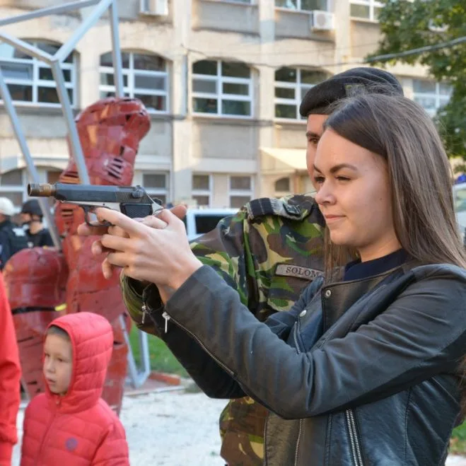 Porți deschise de Ziua Armatei Române, la Universitatea „Dunărea de Jos” Galați