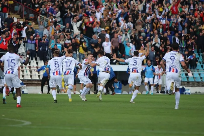 Oţelul se duelează cu Gloria Buzău la Galaţi