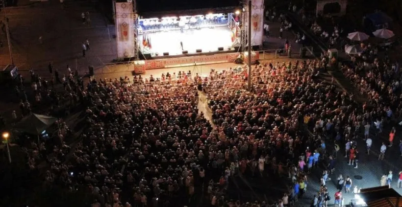 Meșteri populari, spectacole folclorice și interpreți de renume ai muziciii populare românești vin la Galați