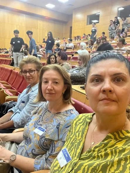 Trei profesori de gimnaziu din Galați au participat la un Congres de „educație a viitorului”