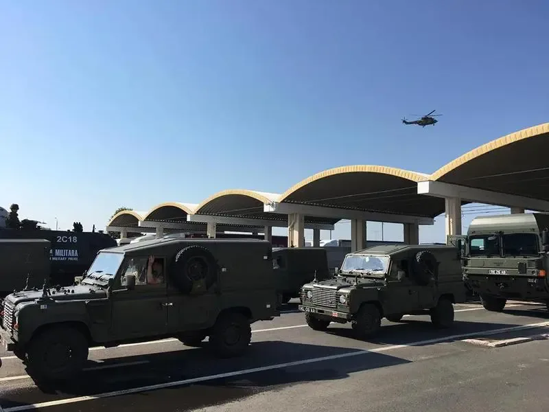 Anunț important pentru șoferi: convoaie militare vor traversa Brăila și Galați