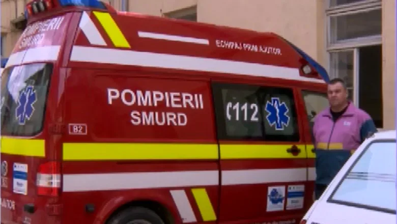 Accident grav pe DN 25, la Galați. O mașină s-a răsturnat, iar doi tineri au ajuns la spital