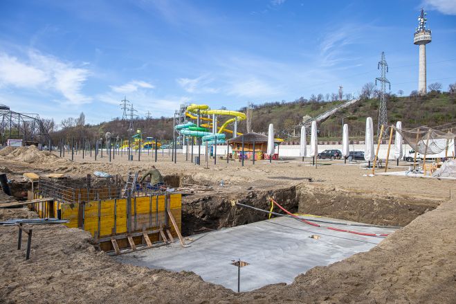 Plaja Dunărea va avea două noi piscine
