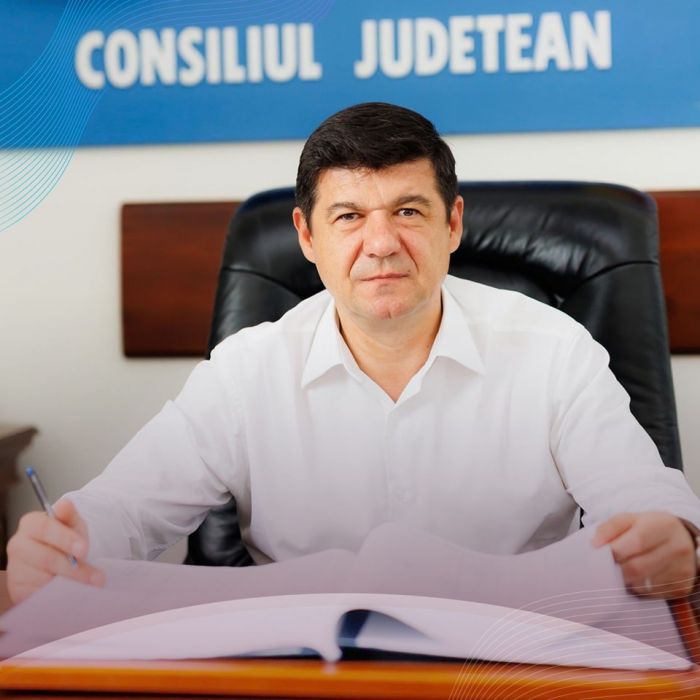 Costel Fotea, președintele Consiliului Județean: Construim clădiri noi pentru medicina gălățeană